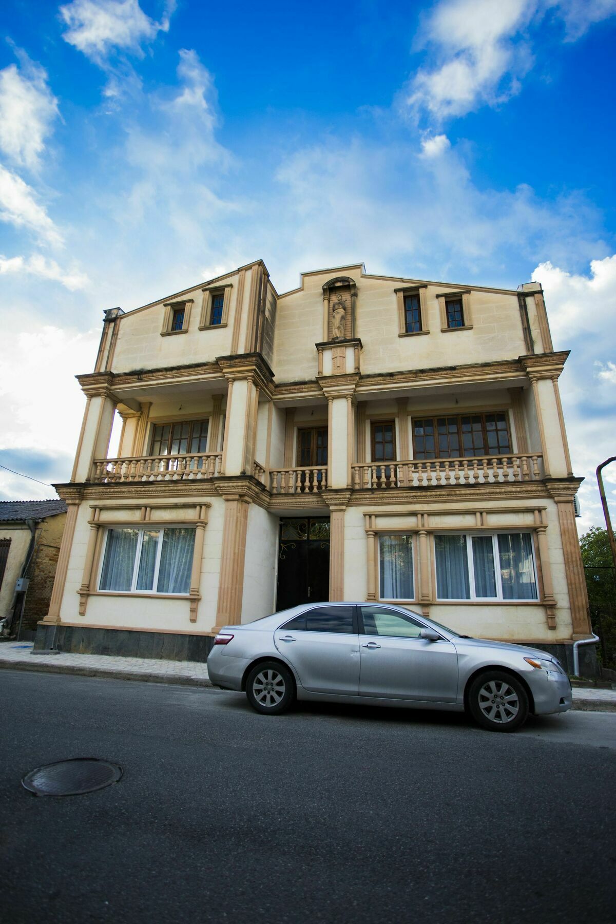 Hotel City Kutaisi Exterior foto